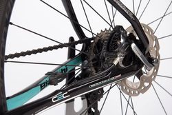 Bianchi Infinito CV Disk Di2 vč Karbonových kol Vision vel 55