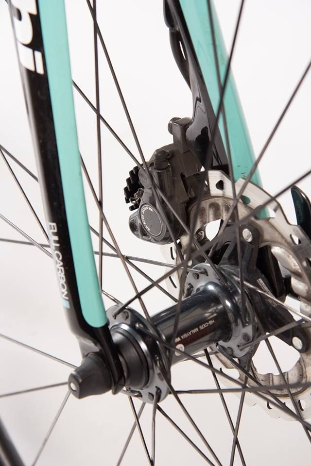 Bianchi Infinito CV Disk Di2 vč Karbonových kol Vision vel 55
