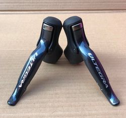 Řazení SHIMANO ULTEGRA Di2 ST-6870 11s