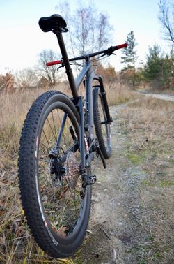 Canyon LUX CF 6.9 XL Nový rám 10,75kg