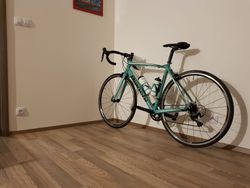 Bianchi Impulso Celeste 2017 rafkovy brzdy, Shimano 105