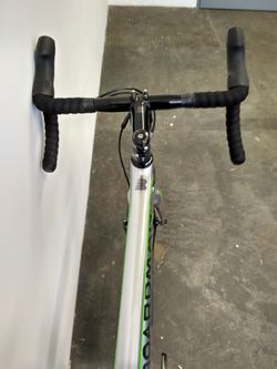 Prodám nové silniční kolo Boardman Road Pro Disc