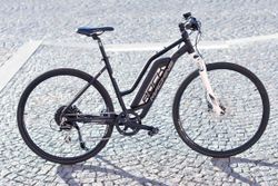 Testovací elektrokolo Rock Machine Crossride e350 Lady, zadní motor, sleva 8tis, záruka