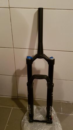 Nová Fox Float 34 Performance 27.5, zdvih 130 mm, osa Boost