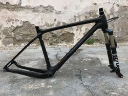 Rámová sada GIANT XTC ADVANCED 27.5" + vidlice FOX 32 Float CTD Evolution