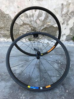 Carbon kola GIANT SLR 1 CLIMBING 30 mm 2017, plášťová - 1425 g