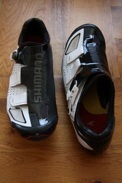Tretry Shimano SH-R321W, vel. 43