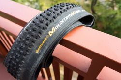 Prodám Continental Mountain King Protection 27,5/2,2