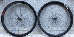 Zapletená kola Max1 Carbon RT38 + Novatec AS511SB / FS522SB + Sapim CX Ray - 1190g