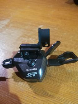 Prodám levou řadící páčku shimano