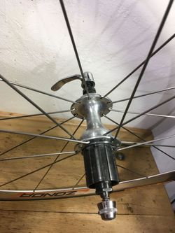 Campagnolo Zonda (pouze zadní kolo)