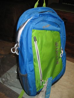 Prodám nový baťoh Husky Marel 27l