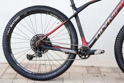 Olympia Iron - Různé velikosti, Sram Eagle NX, Rock shox Reba, ZTR Crest - Původně 52.900,-