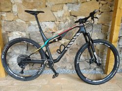 Canyon Lux CF SL 6.0 Pro Race