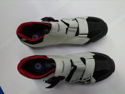 Tretry Shimano SH-M088W