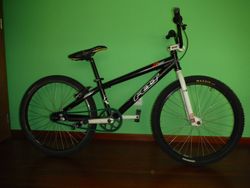 Prodám Felt Breed 24" cruiser
