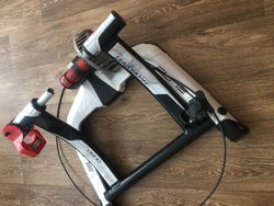 Prodám: Elite Qubo Hydromag cyklotrenažér - 5 stupňů zátěže