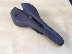 sedlo Specialized Toupe Pro 143 mm chameleon design