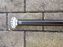 Sedlovka Bontrager Alu průměr 29.2, délka 400 mm, ofset 20 mm