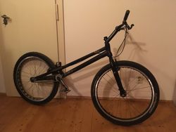 26" kolo Rockman na cyklotrial (biketrial)