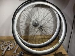 Zapletená kola Mavic CXP 30 na nábách Dura Ace