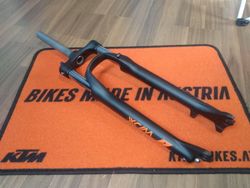 Vidlice SR Suntour XCM 29"