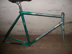 Rám Peugeot