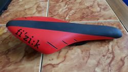 Fizi:k Arione R5