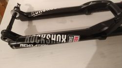 Nová vidlice Rock Shox Revelation RC Boost 27,5+ / (29x2.2)