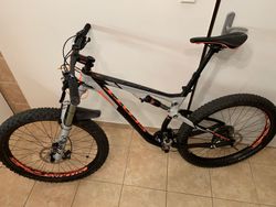 Scott Genius 720 plus L - novy ram s 5letou zarukou od 11.11.19. Vejdou se i 29” kola