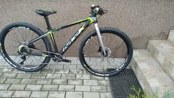 Nové superlehké (10,6kg) juniorské kolo MRX 27,5"