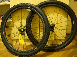 Mavic Crossmax PRO Carbon 27,5" BOOST - zánovní