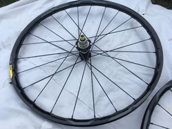 Téměř nové MAVIC XA Elite 27,5" XC/trail