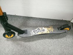 Koloběžka Tempish Viper Stunt 110 - více barev