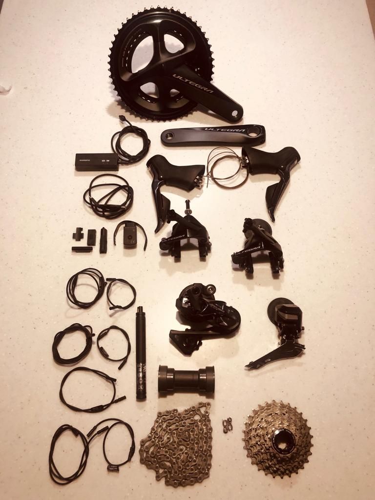 Prodám kompletní zánovní sadu new SHIMANO ULTEGRA Di2 R8050 2x11