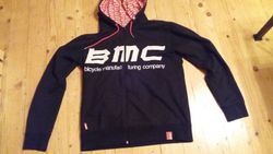 Mikina BMC