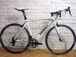 GIANT TCR na Shimano 105. Velikost M/L. Stav Nového Kola !!!