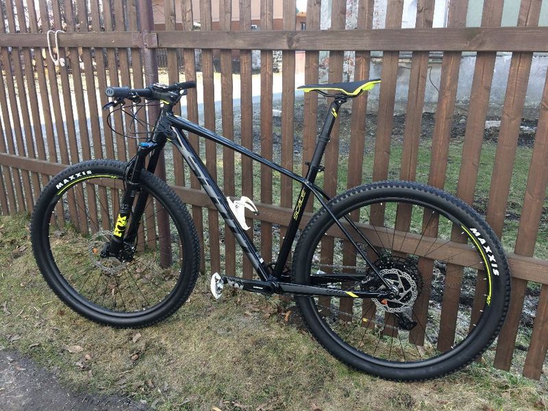 Scott Scale 950 model 2019. Velikost L