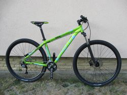 Nové nejeté 29" kolo na rámu Scud 17", vzduchová vidlice Suntour XCR air, Shimano Alivio 3x9