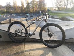 SPECIALIZED EPIC EXPERT velikost M SUPER STAV A VÝBAVA
