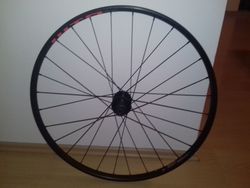 Zapletené kolo Cannondale Fsi ,ráfek WTB