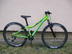 Nové nejeté lehké 26" kolo na rámu Scud 13", pevná Alu vidlice Force, Alivio 1x9 nebo SLX/Deore 1x10