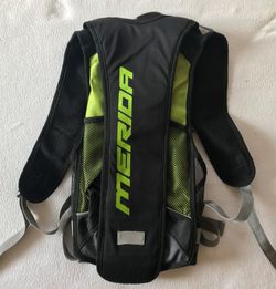 Cyklistický batoh MERIDA