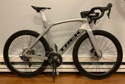 2019 Trek Madone SLR 6 Disc