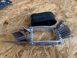 Lezyne Stainless Tool multiklíč 20 funkcí