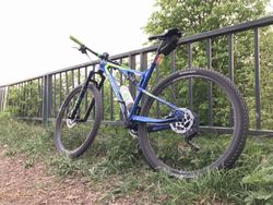 Prodám Merida Ninety-Six - XT Blue(Green) Rám (20" L ) 29" kola, Karbon