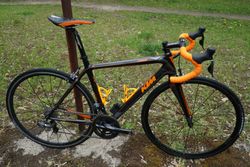 Silniční kolo KTM Strada 5000 Shimano Ultegra 6700 Di2
