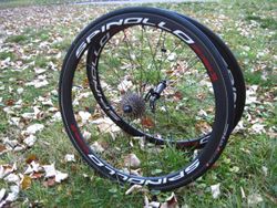 Galuskova kola Spinollo Aerocarbon 38mm