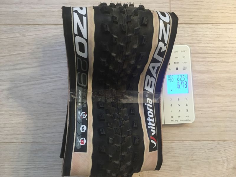 vittoria barzo 29x2 25 tnt