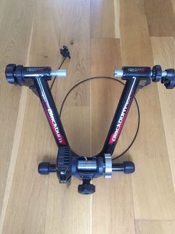 Cyklotrenažer BLACKBURN ve velmi dobrém stavu + tréninková plášť z Decathlonu